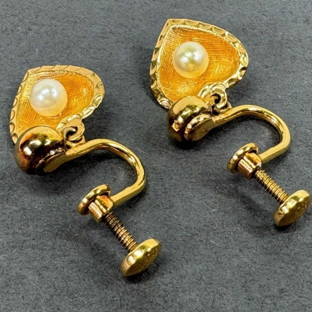 Vintage 12K gold‎ filled faux pearl heart screw earrings + miniature pendant. - Picture 4 of 6
